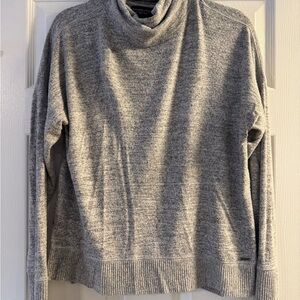 Abercrombie & Fitch Light Gray Turtleneck Sweater